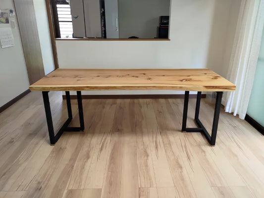 納品事例 | 山口県周南市 “10万円以下の一枚板ダイニングテーブル”